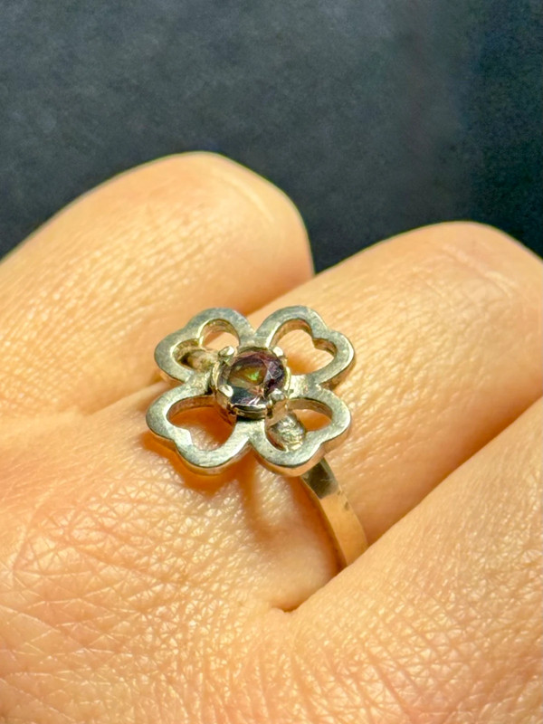 Lucky Sterling silver clover ring, size Q.