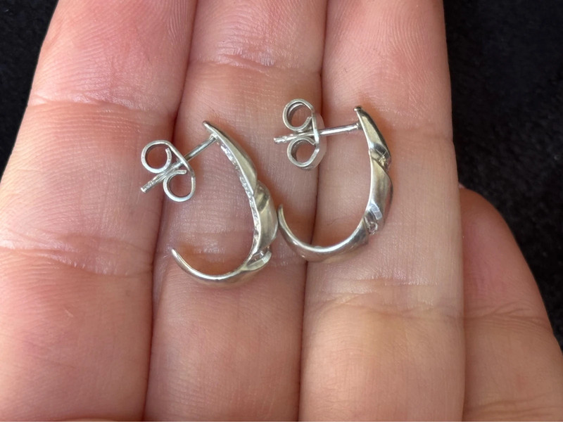 Beautiful sterling silver earrings
