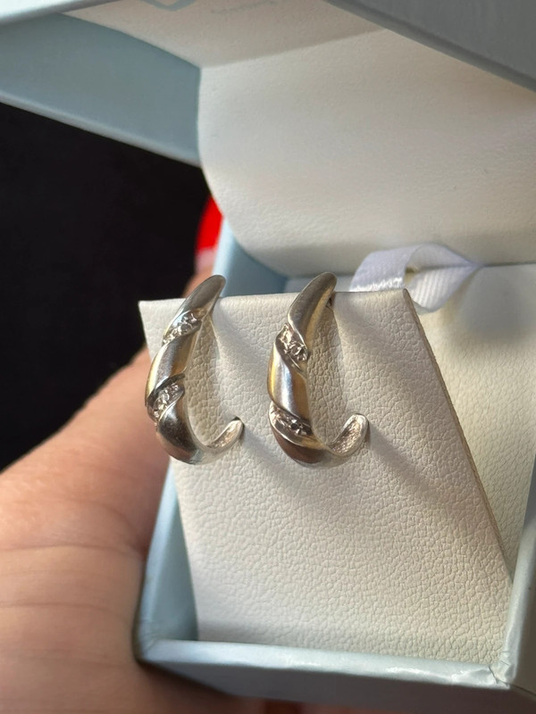 Beautiful sterling silver earrings