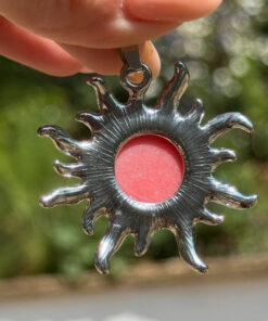 Pendant the sun coral.