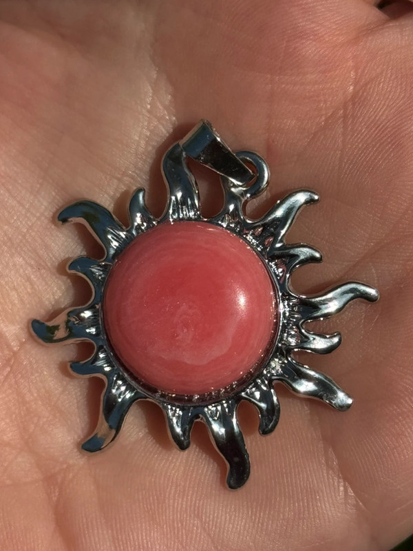 Pendant the sun coral.