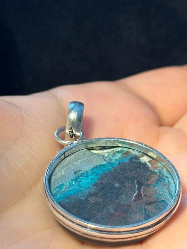 Chrysocolla Pendant – Gentle Power and Inner Peace