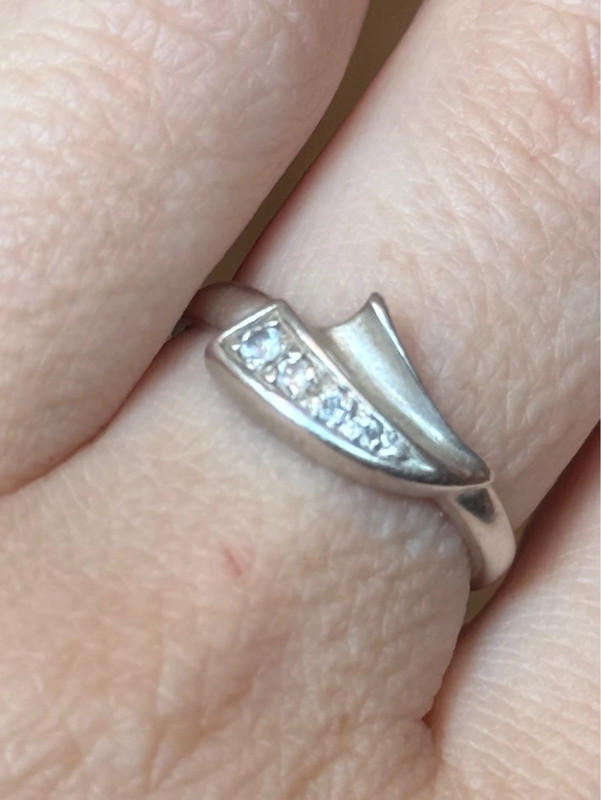 Vintage sterling silver ring size N