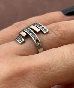 Silver ring with gold plating, size L