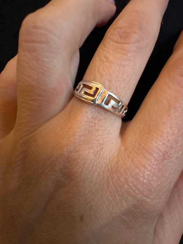 Stunning zigzag sterling silver ring size O 1/2 (3)