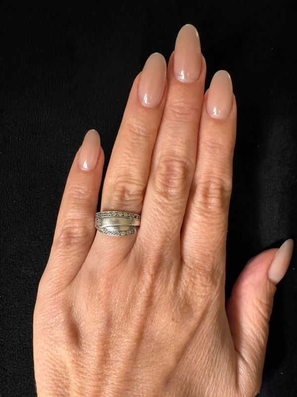 Sterling silver ring Uk size L