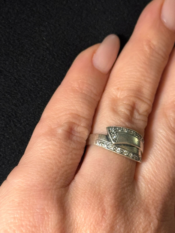 Sterling silver ring Uk size L