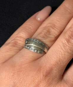 Sterling silver ring Uk size L