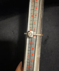Gold Ring with a central round brilliant stone .585 hallmark, size J½