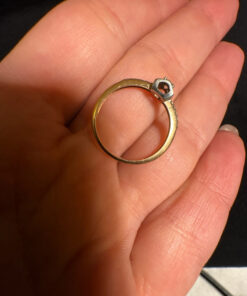 Gold Ring with a central round brilliant stone .585 hallmark, size J½