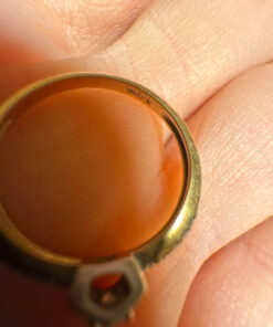 Gold Ring with a central round brilliant stone .585 hallmark, size J½