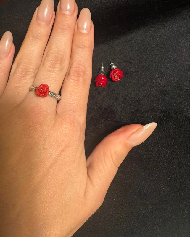 set of red rose coral stud earrings and ring size P(#8)