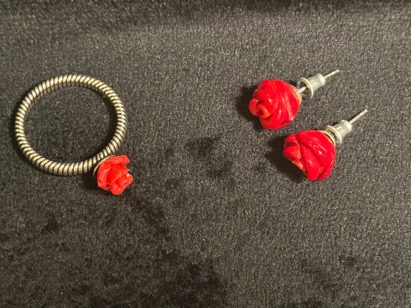 set of red rose coral stud earrings and ring size P(#8)