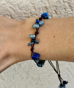 Bracelet with natural lapis lazuli