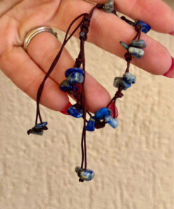 Bracelet with natural lapis lazuli