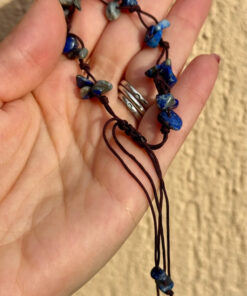 Bracelet with natural lapis lazuli