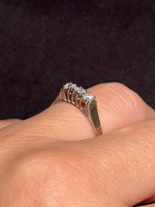 Silver ring with sparkling stones, size K(#2)