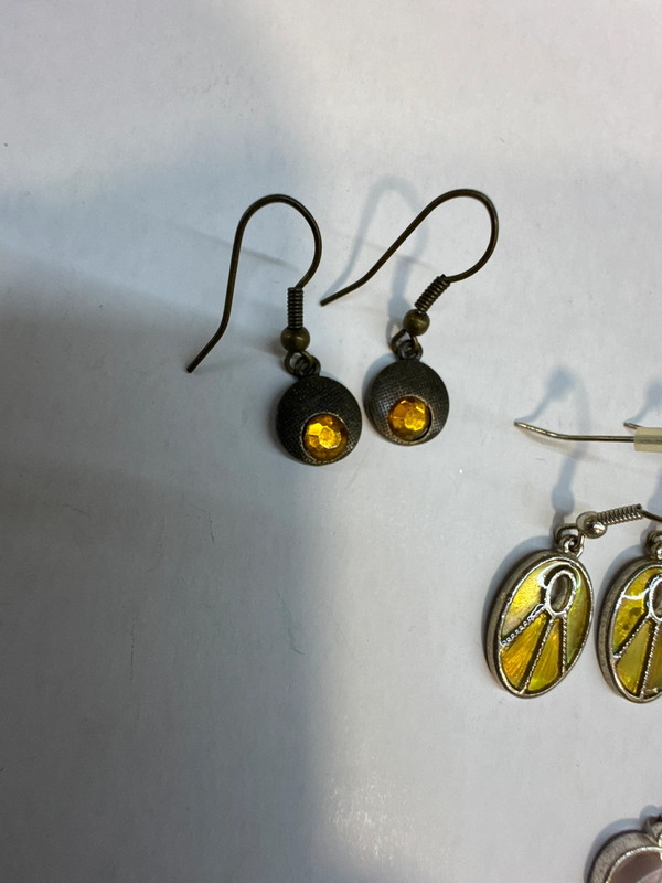 Different Earrings#131