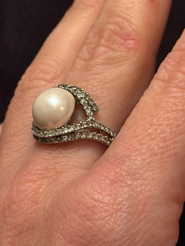 925 sterling silver ring with cubic zirconia and a pearl, size N #17.