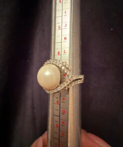 925 sterling silver ring with cubic zirconia and a pearl, size N