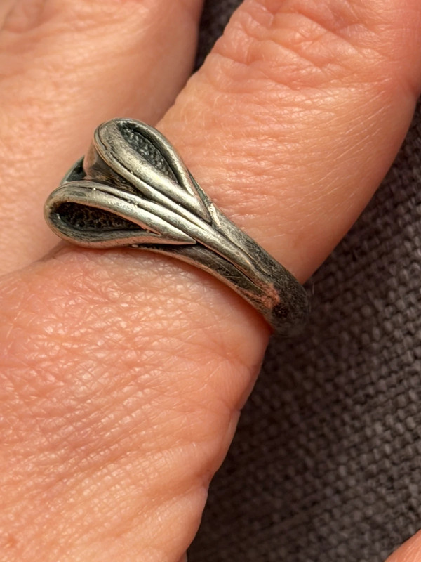 Aluminum ring, size S 1/2, alien reptiloid