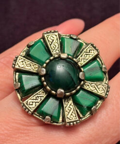 Vintage Miracle Celtic Ring Round Green Stones Scotland In Size I