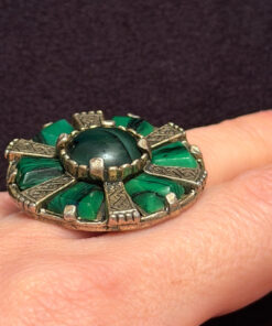 Vintage Miracle Celtic Ring Round Green Stones Scotland In Size I