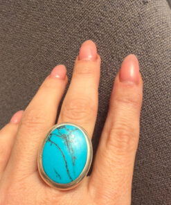 Gorgeous 925 sterling silver ring, size P, with turquoise.