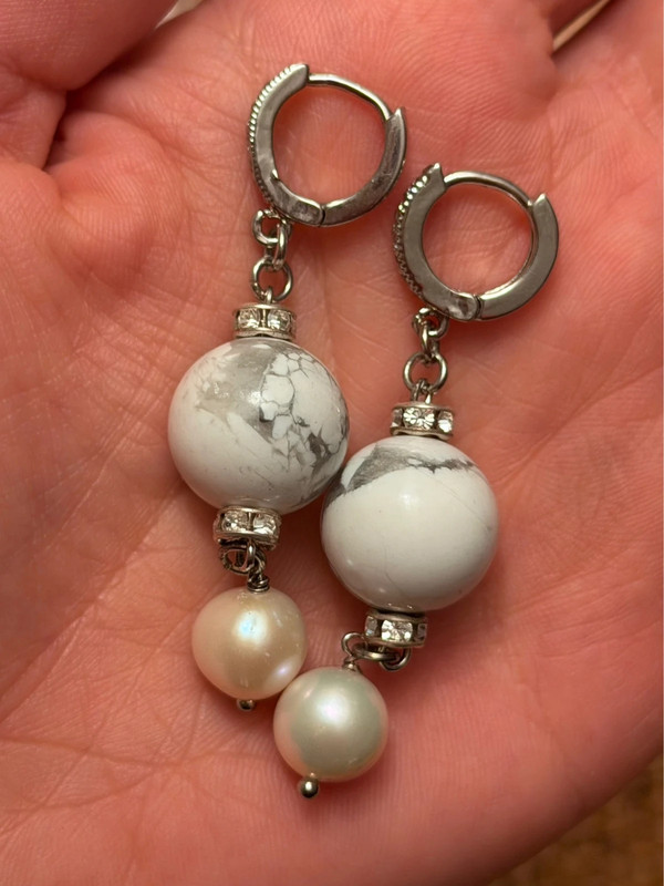 Silver New Earrings with Koh-Lon and Pearl #107
