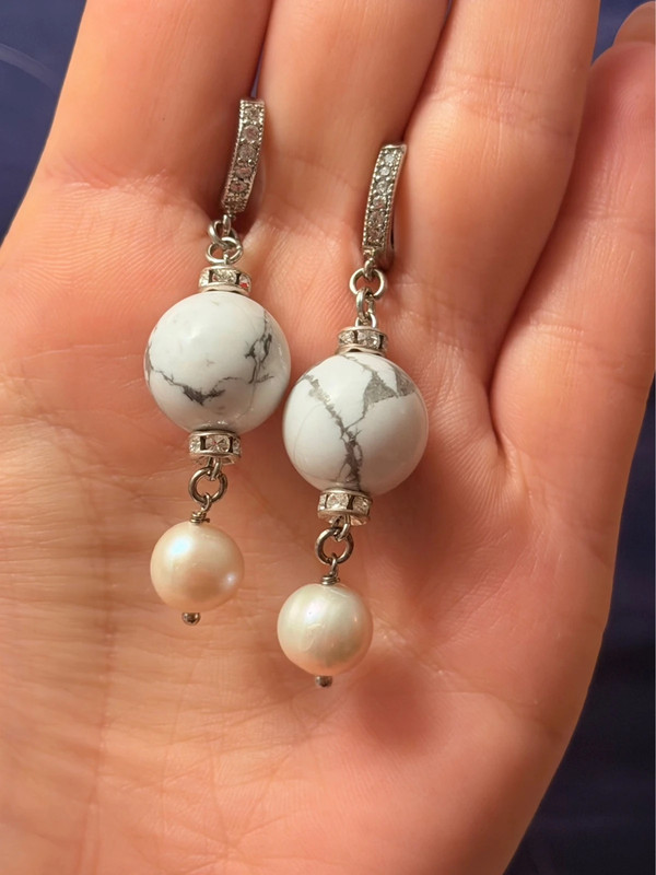 Silver New Earrings with Koh-Lon and Pearl #107