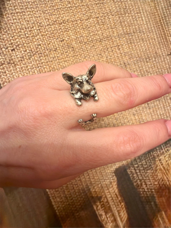 Uk size M corgi ring doggy