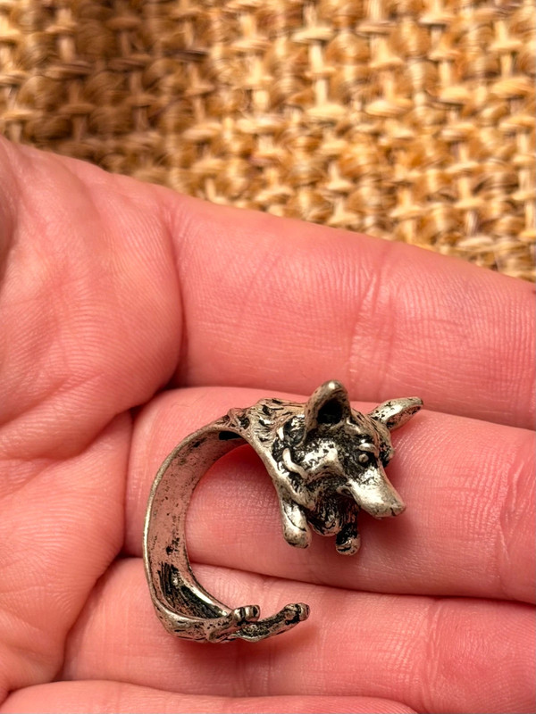 Uk size M corgi ring doggy