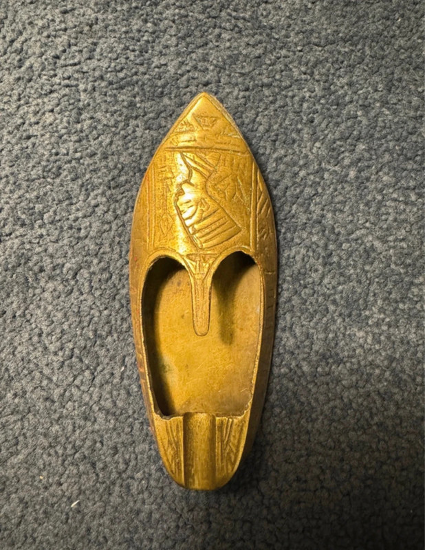Vintage brass ashtray in the shape of a shoe. 50s