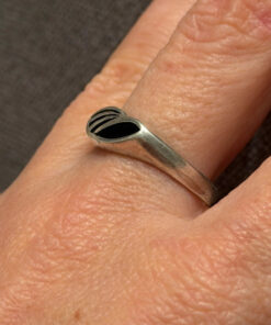 Vintage enamel ring, size Q