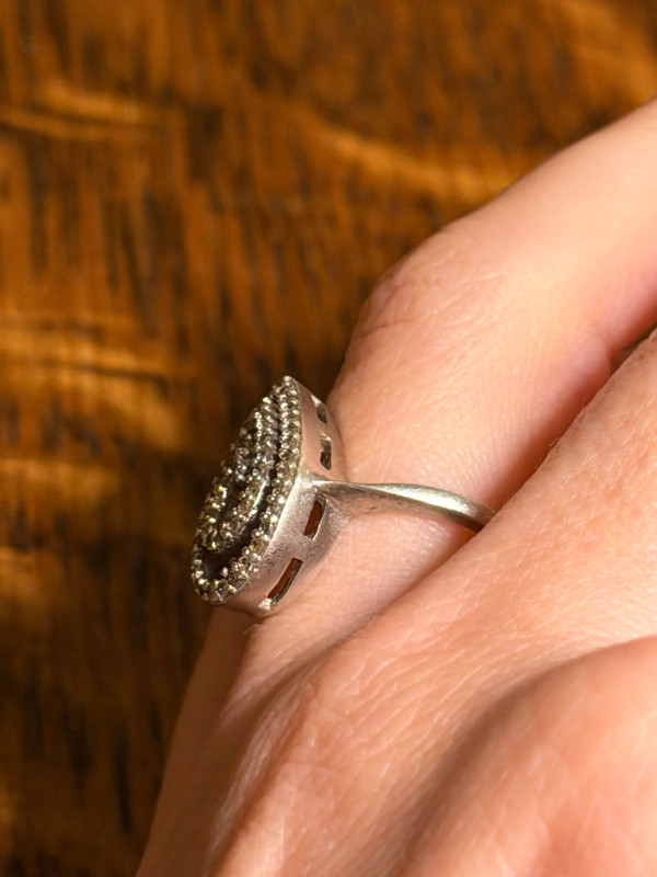 Luxury Sterling Silver Ring Size M