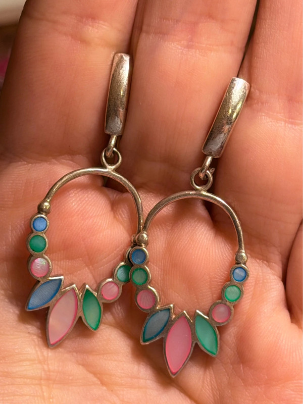Tuscany sterling silver, 925 hallmark, Mother of Pearl earrings(#29)