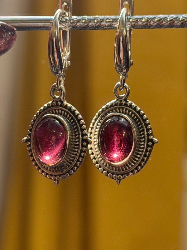 Incredible vintage sterling silver earth natural garnet #34