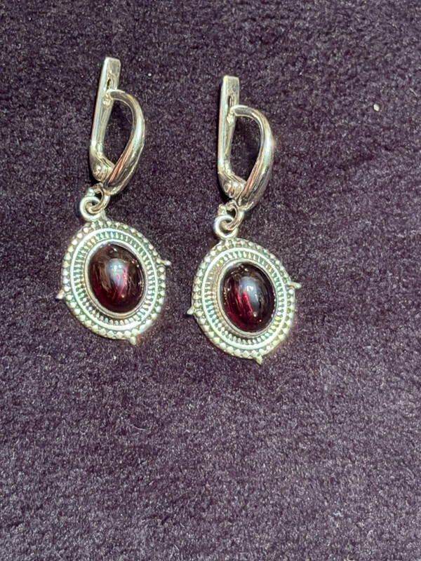Incredible vintage sterling silver earth natural garnet #34