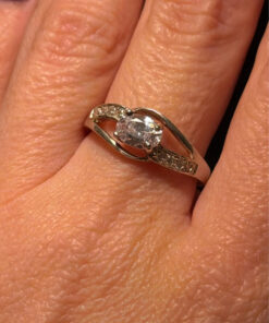 Sterling silver ring Uk O1/2 cubic zirconia #113