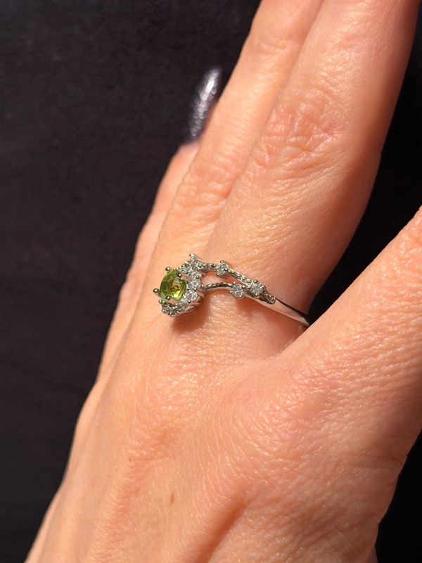 Chrysolite nickel ring, size P, adjustable