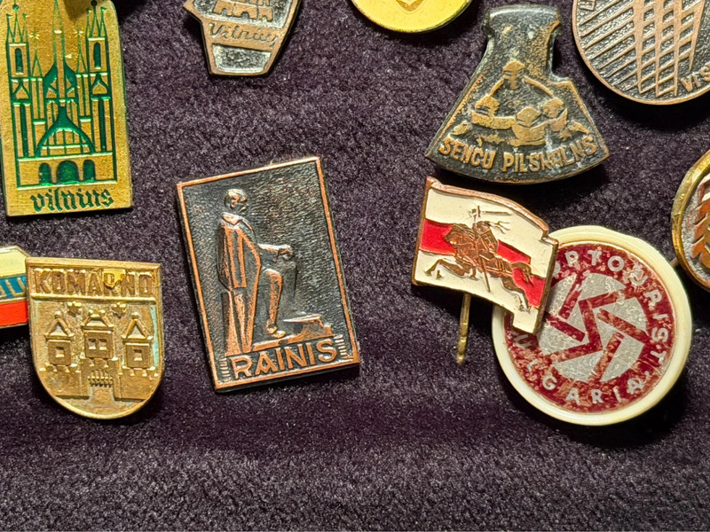 Soviet pins ussr