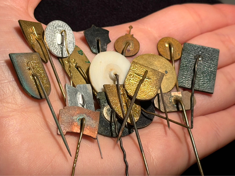 Soviet pins ussr