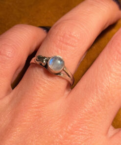 Size M vintage silver ring with moonstone#121