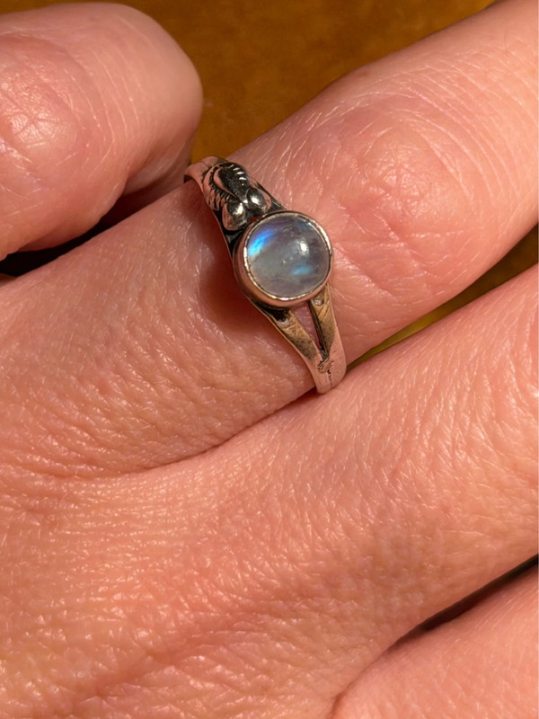 Size M vintage silver ring with moonstone#121