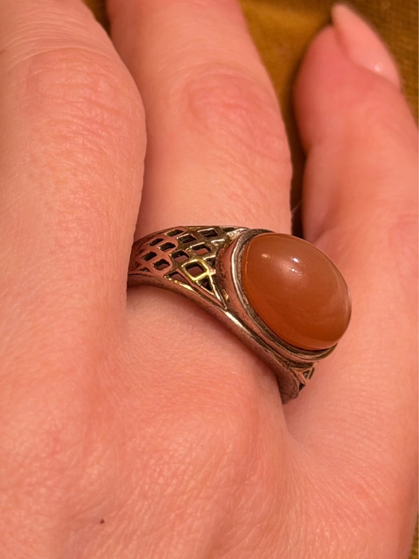 Size Q, vintage 925 sterling silver ring, natural carnelian (#16)