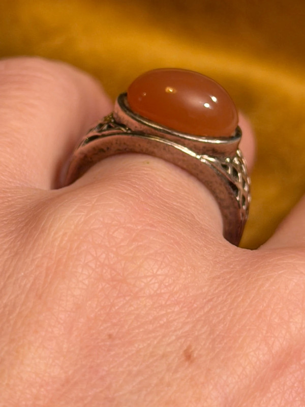Size Q, vintage 925 sterling silver ring, natural carnelian (#16)