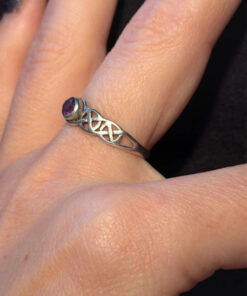 Vintage Celtic Knot natural Amethyst Sterling Silver Ring, UK Size M1/2