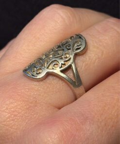 Vintage Silver ring with filigree design, size N,6.30 g