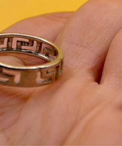 Beautiful sterling silver ring Uk size L