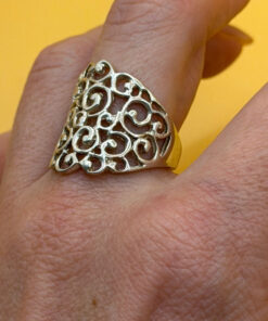 Vintage Sterling Silver Wide Filigree Spiral Pattern RingUk size R